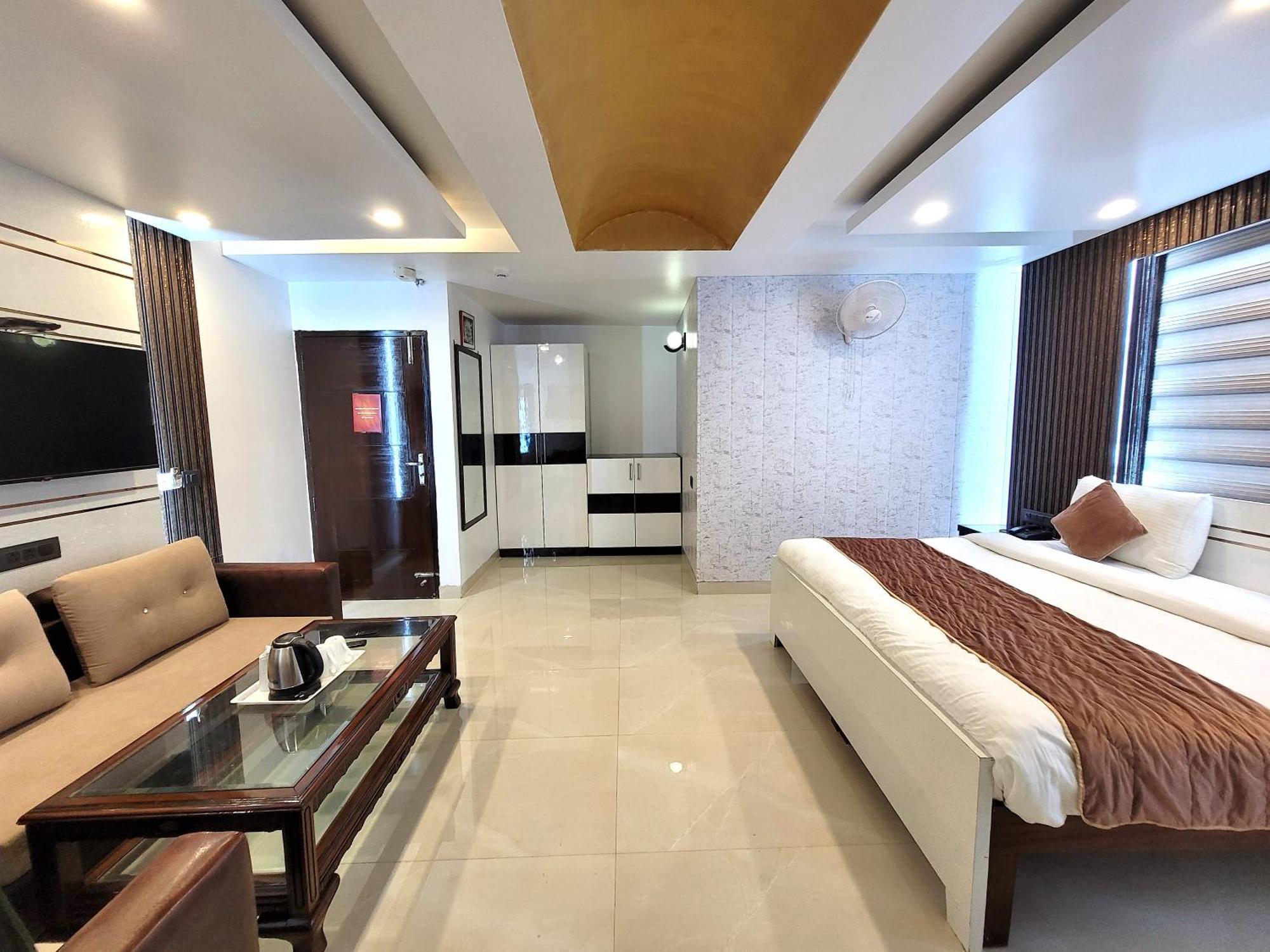 Hotel The Daanish Residency - Karol Bagh Neu-Delhi Exterior foto