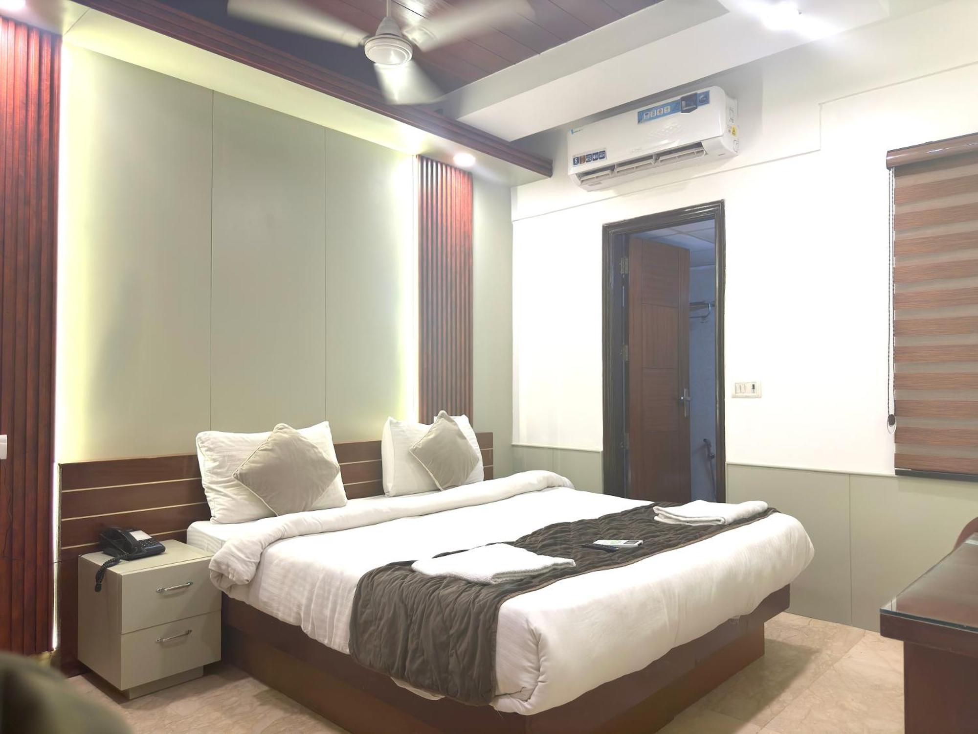 Hotel The Daanish Residency - Karol Bagh Neu-Delhi Exterior foto