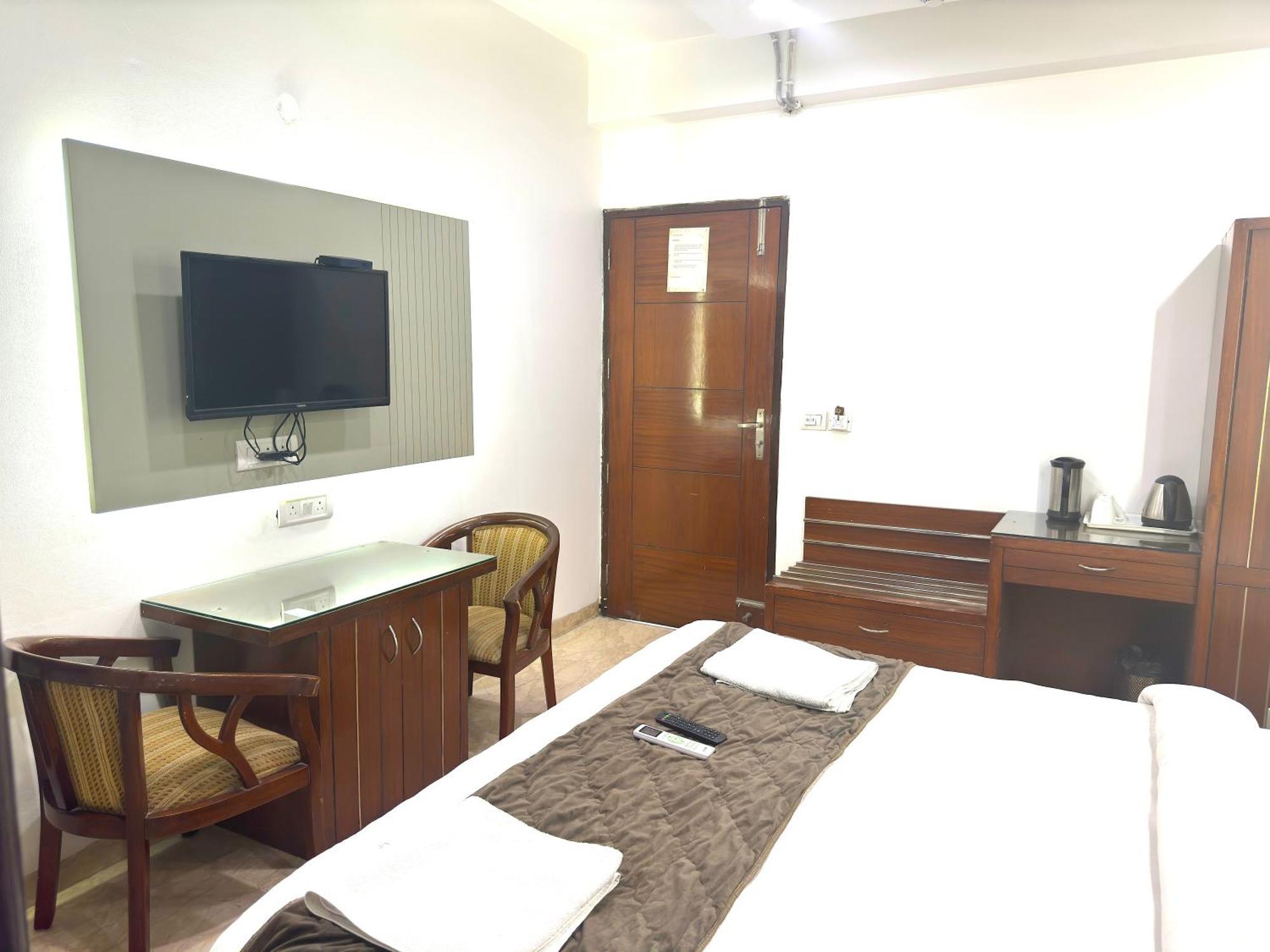 Hotel The Daanish Residency - Karol Bagh Neu-Delhi Exterior foto
